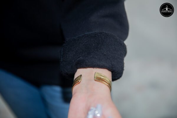 Focus Hoodie Oversize Unisex (Black) - Image 4